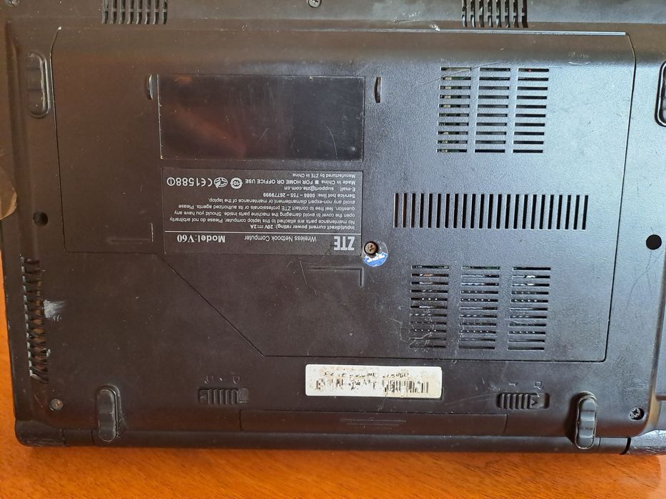 ZTE V60  Netbook oxirgi model