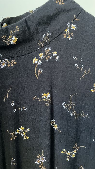 Рокля за повод с пеплум ( става и за бременни) H&М