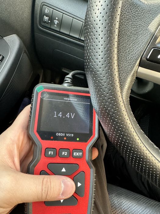 Автосканер OBD2 V519