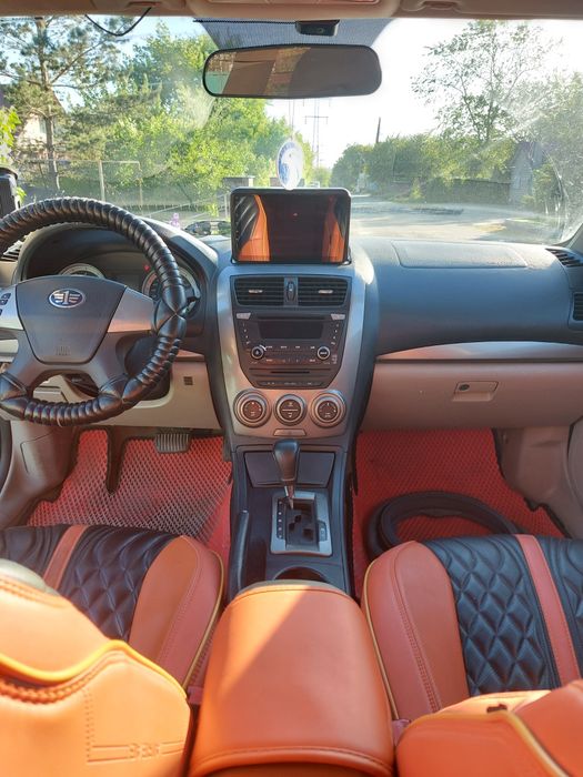 Автомобиль  ,FAW Besturn B50