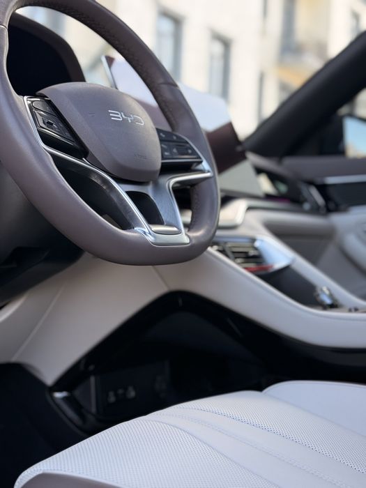 Продам byd Champion 605 restayling