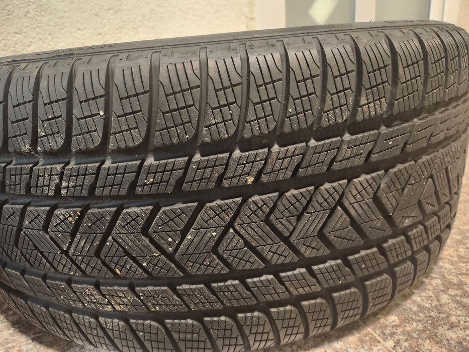 Vand 4 roti (jenti+cauciucuri de iarna) R22