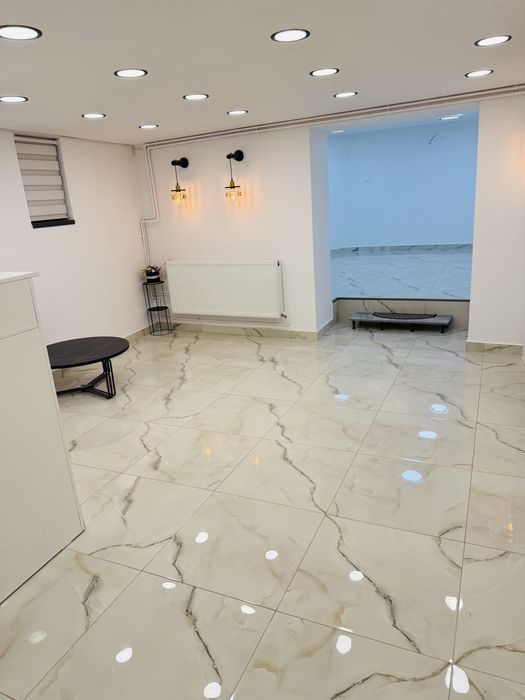 Inchiriez spatiu comercial