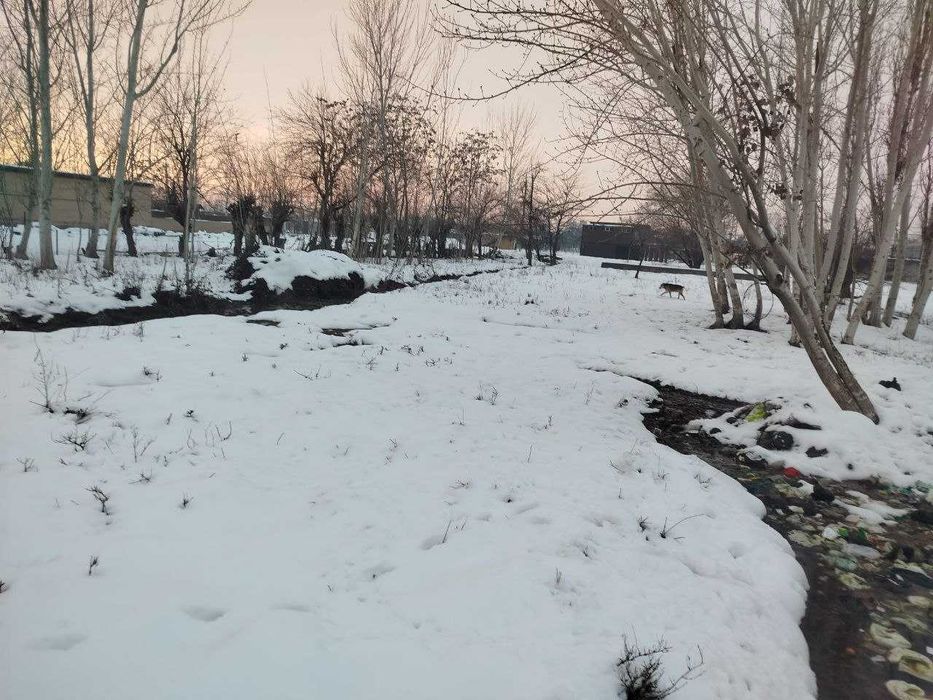 Участка (бўш ер 10 сотих) сотилади