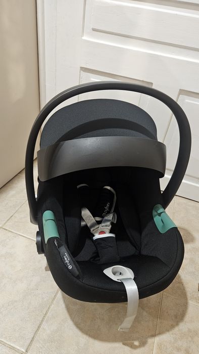Столче за кола Cybex Aton B2 i-size