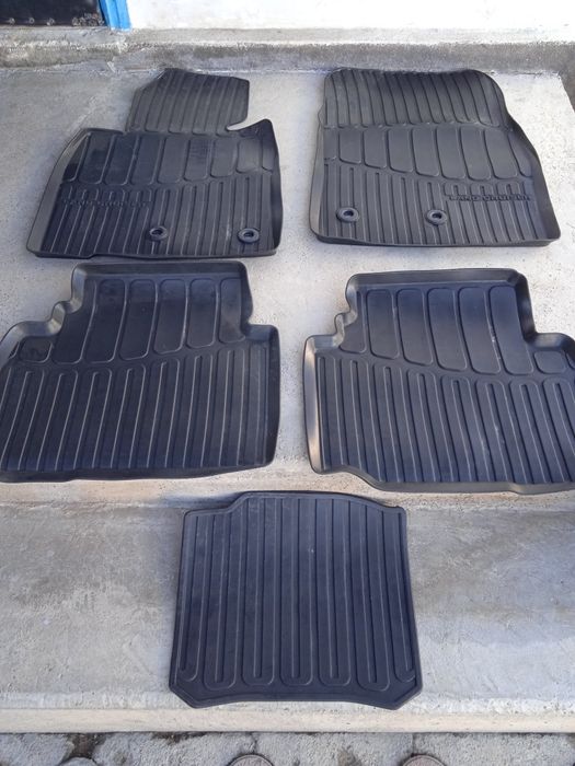 Полики Land Cruser 200