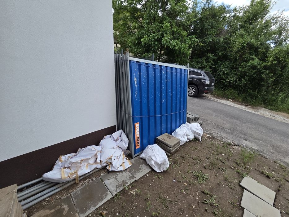 Плътна мобилна ограда