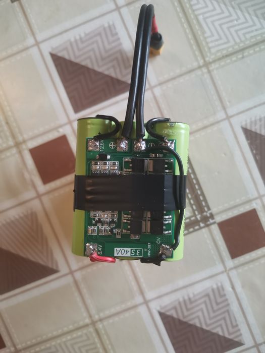 Батерия за лодка 7.4 в 10ач  и 12.6 15ач