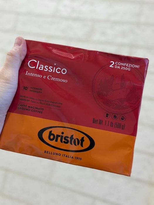 Кофе созданный из первоклассной арабики, упаковано в Италии