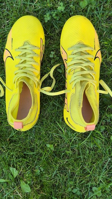 Papuci fotbal Nike Mercurial de iarba