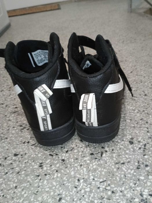 Продавам маратонки Nike