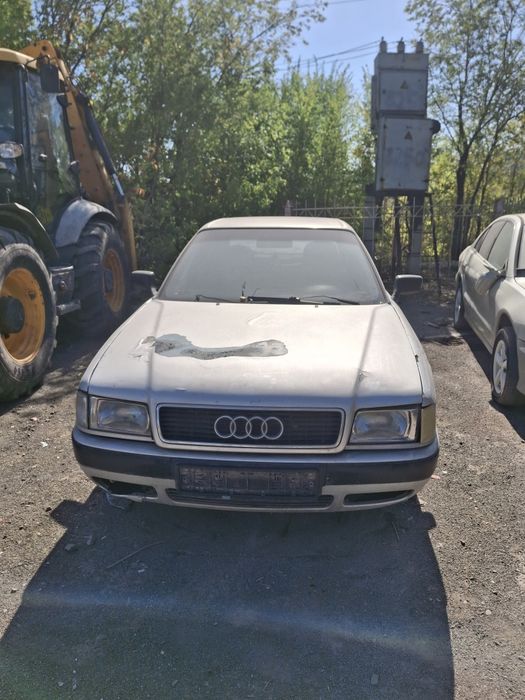 Ауди 80 б4 не находу . Надо поменять электро провода в двигателе.