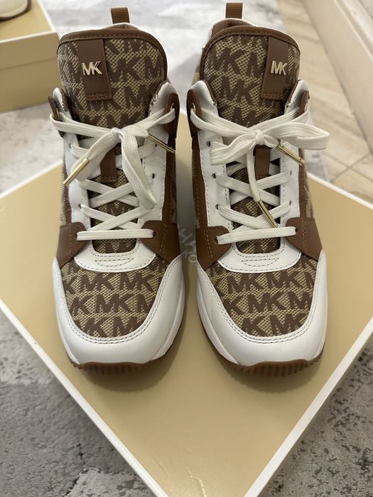 Маратонки- Michael Kors