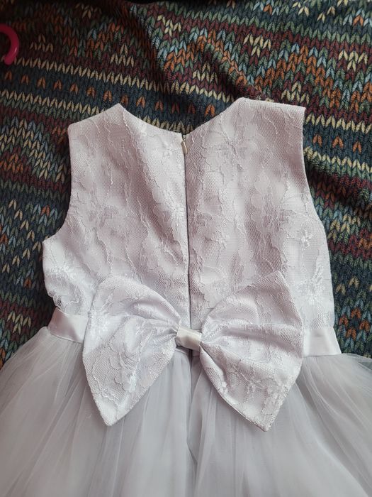 Детска рокля за повод