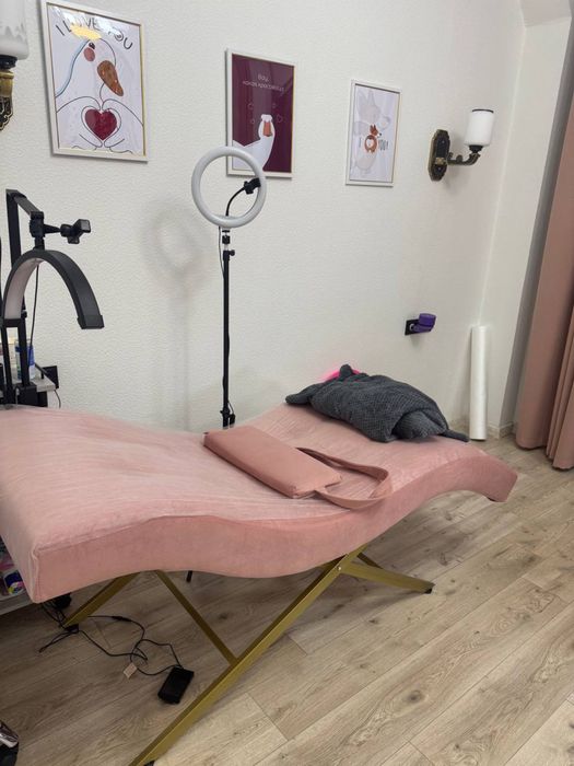 Кушетка для наращивания ресниц