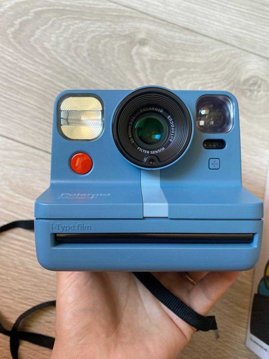 Фотоапарат за моментни снимки POLAROID NOW+ Bluetooth. Оригинална опаковка