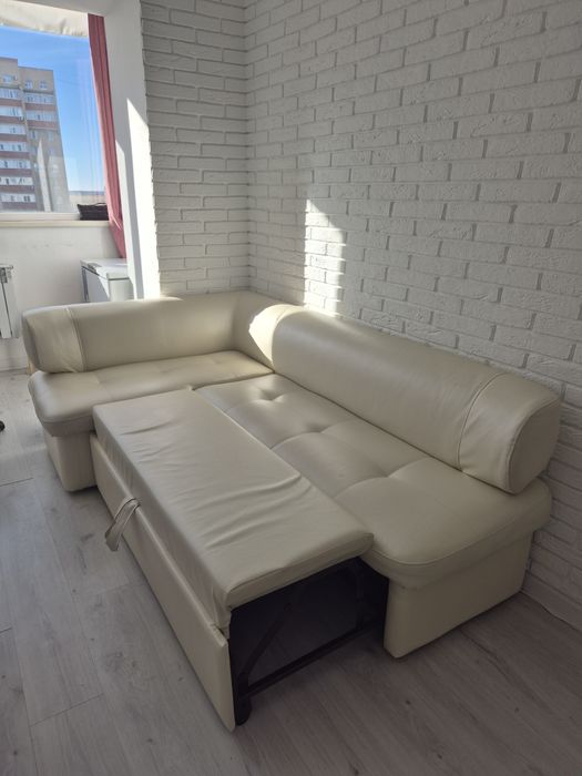 Продам кухонный уголок диван