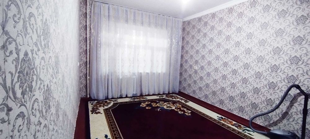 Дукент 14-кварталда 3 хонали квартира сотилади