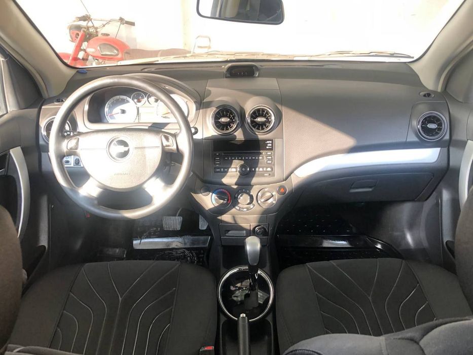 Нексия 3 сотилади срочно!!!