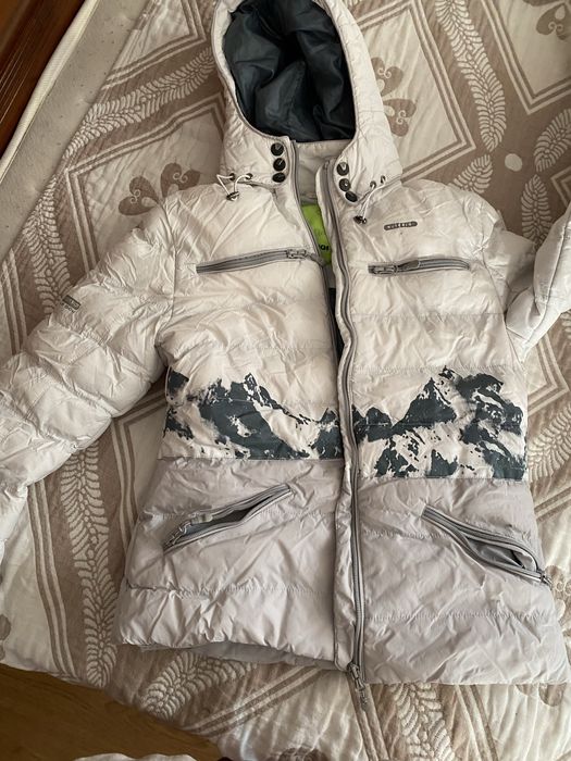 Горнолыжная куртка