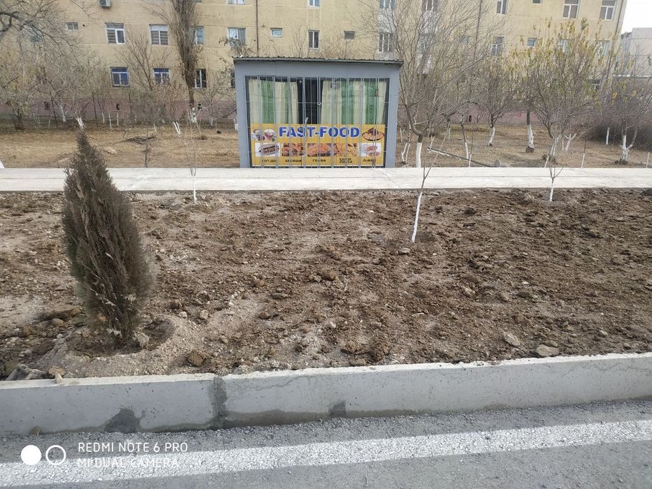 Ko'chma butka sroshni sotiladi