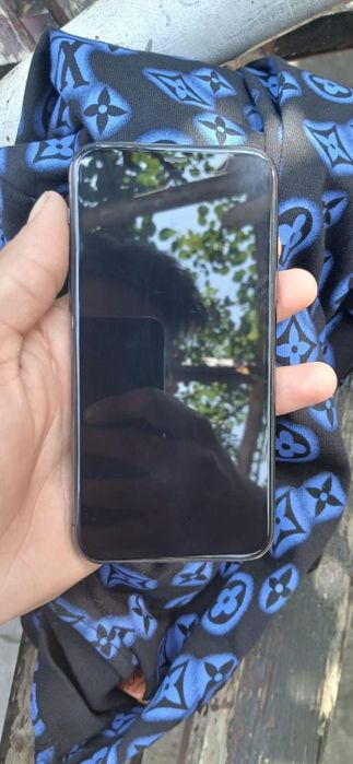 Iphone 11 pro zapasen