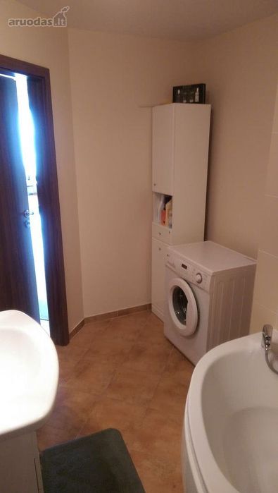 Продава се Двустаен апартамент в София, Банишора - 69 кв.м за 1020 €/кв.м - Снимка #2