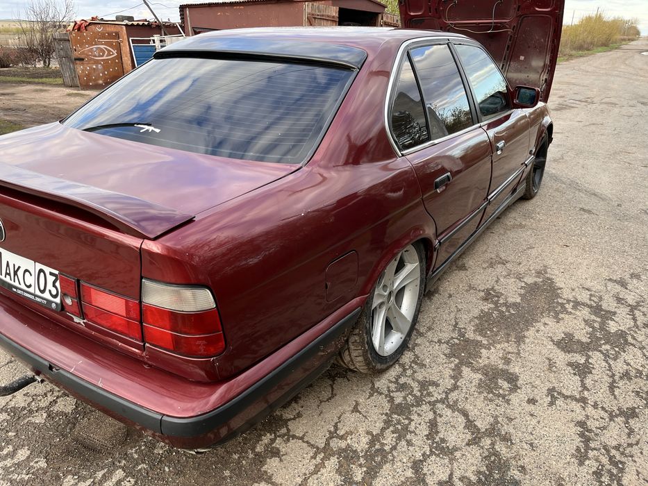 Продам БМВ Е34…..