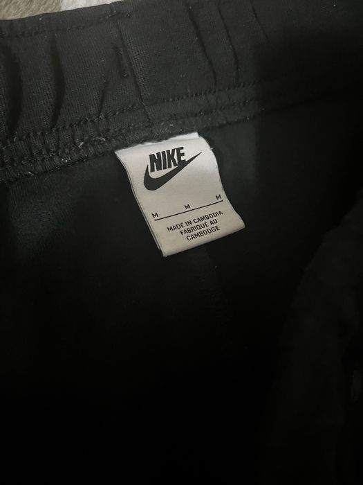 Pantaloni Nike in stare buna, marimea M