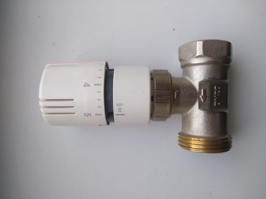 Продам краны. Один 2000