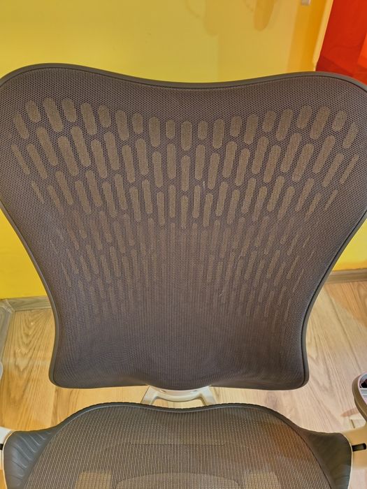 Vând scaun birou mirra 2 Herman Miller