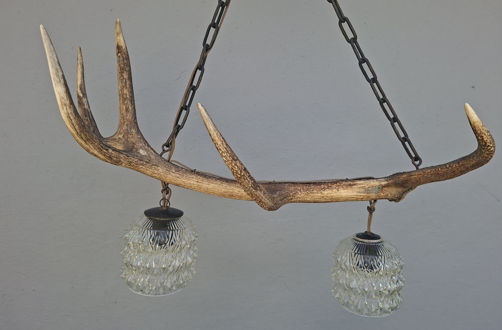 Vând candelabru din coarne de cerb