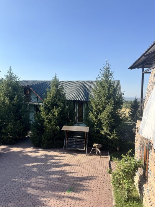 Сдаетс шикарыный котедж за городом
