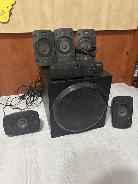 Sistem logitech 5+1