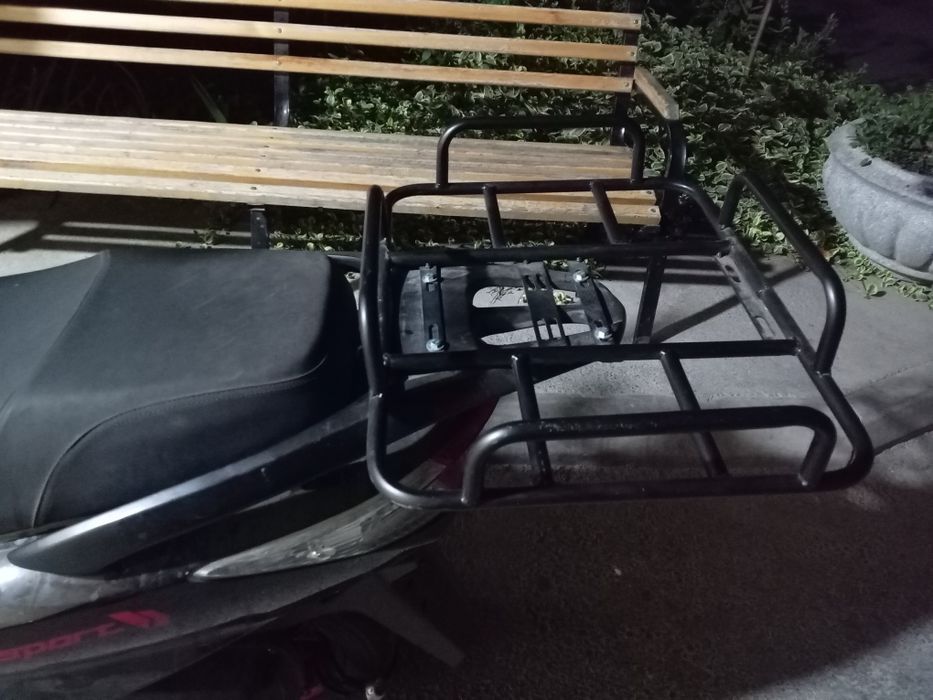 Srochna sotiladi!!! Luboy Skuterga temir bagajnik tushadi.