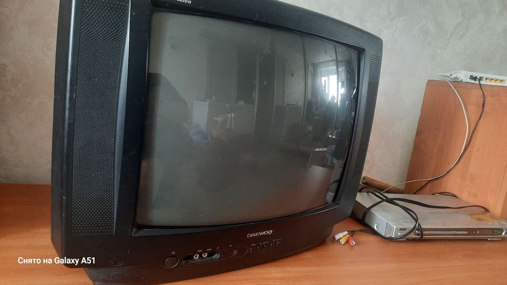 Продам телевизор в рабочем состоянии.