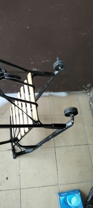 Санки в продаже, в отличном состоянии.