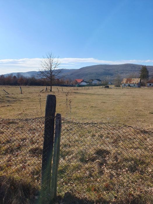De vanzare - Teren intravilan 2543 mp, Mihaesti, Arges