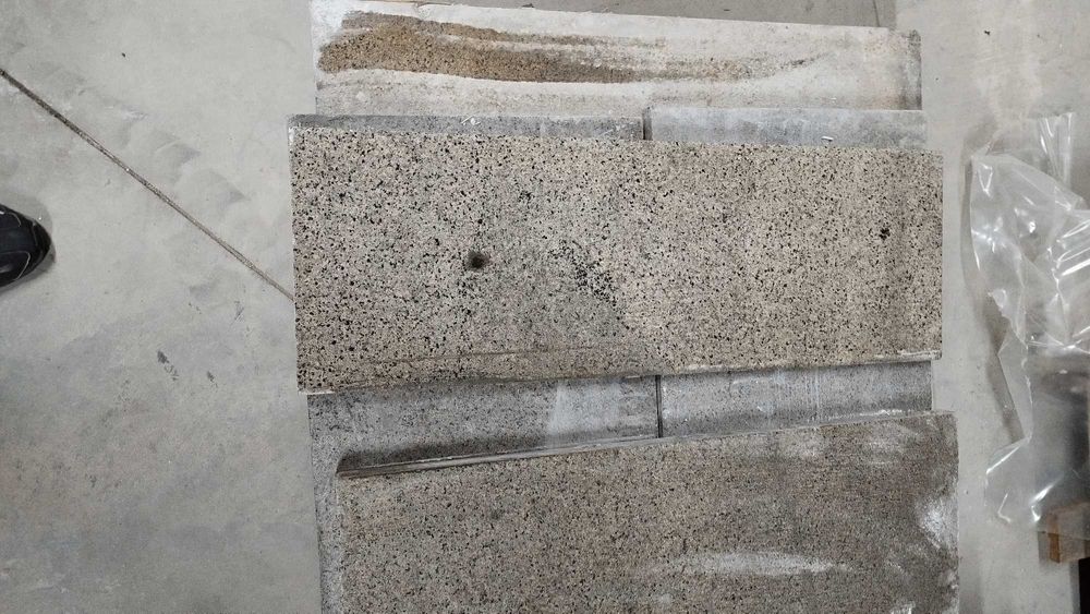 Гранитни плочи от български гранит 27 - 40/80/3