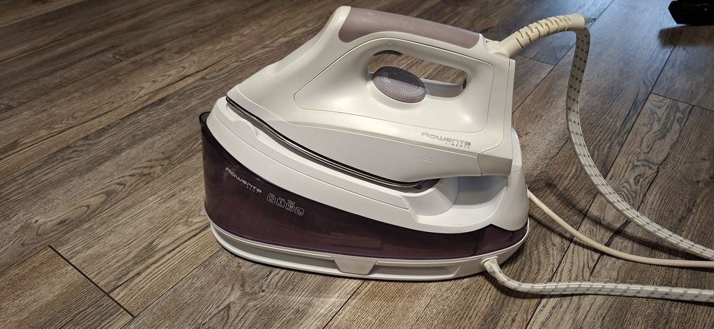 Stație de călcat rowenta