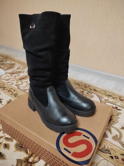 Продам сапоги зимние для девочки размер 37