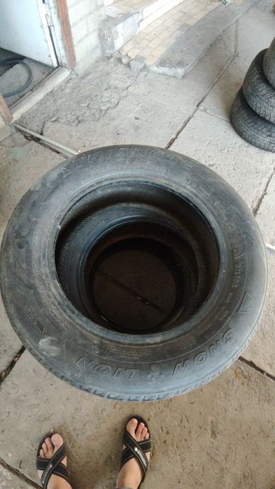 резина M+S всесезонка бу 215/60R16