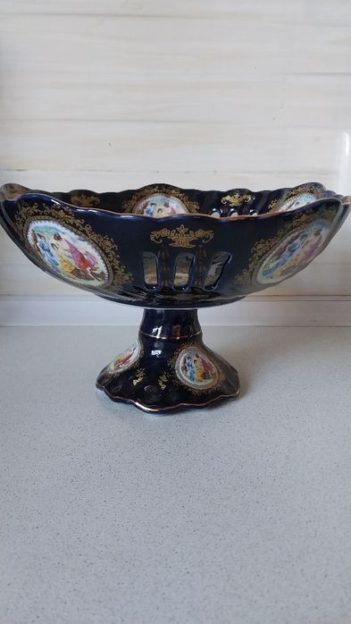 Антикварные-вазы