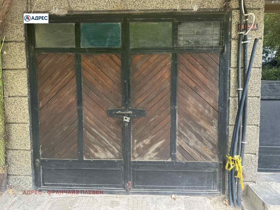 Продава се Тристаен апартамент в Плевен, 9-ти квартал - 97 кв.м за 2031 €/кв.м - Снимка #5