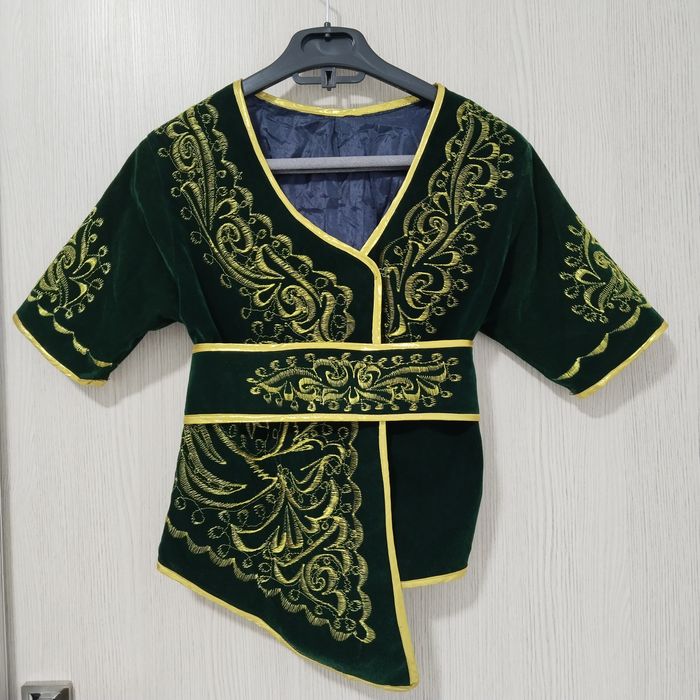 Қазақша ұлттық көйлектер, киімдер