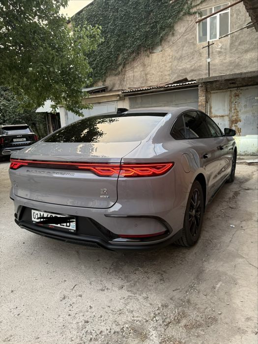 BYD Han hybrit 2025 restyling