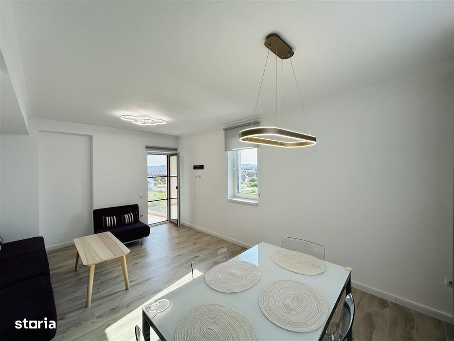 Apartament 2 camere cu balcon si parcare, baie cu cada si dus