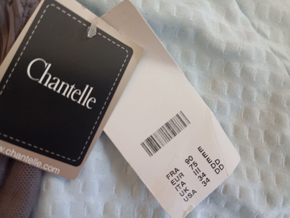 Сутиени на Triumph u Chantelle, нови