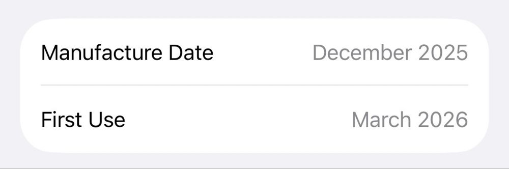 iPhone 16 pro, 128gb, 98% battery health, folosit 6 luni