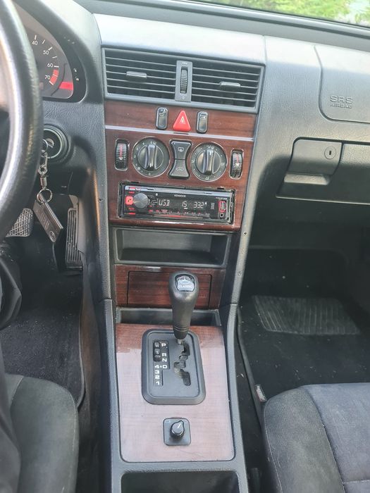 Mercedes Benz C 180